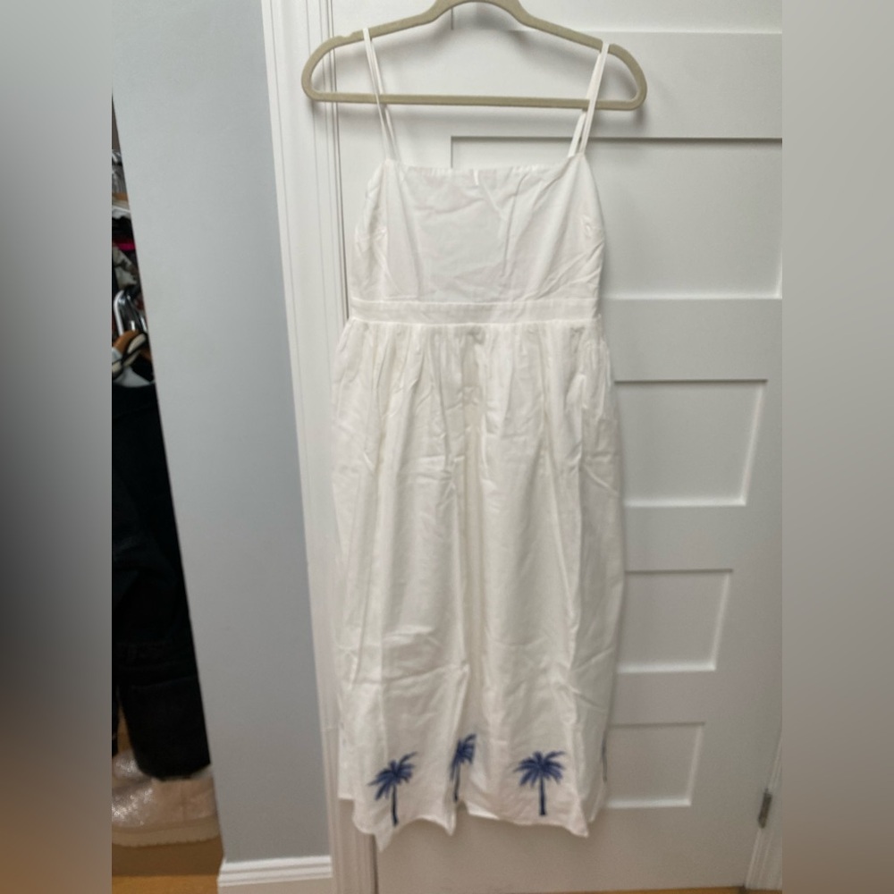 MinkPink White tropical palm tree embroidered midi dress - Picture 4 of 10